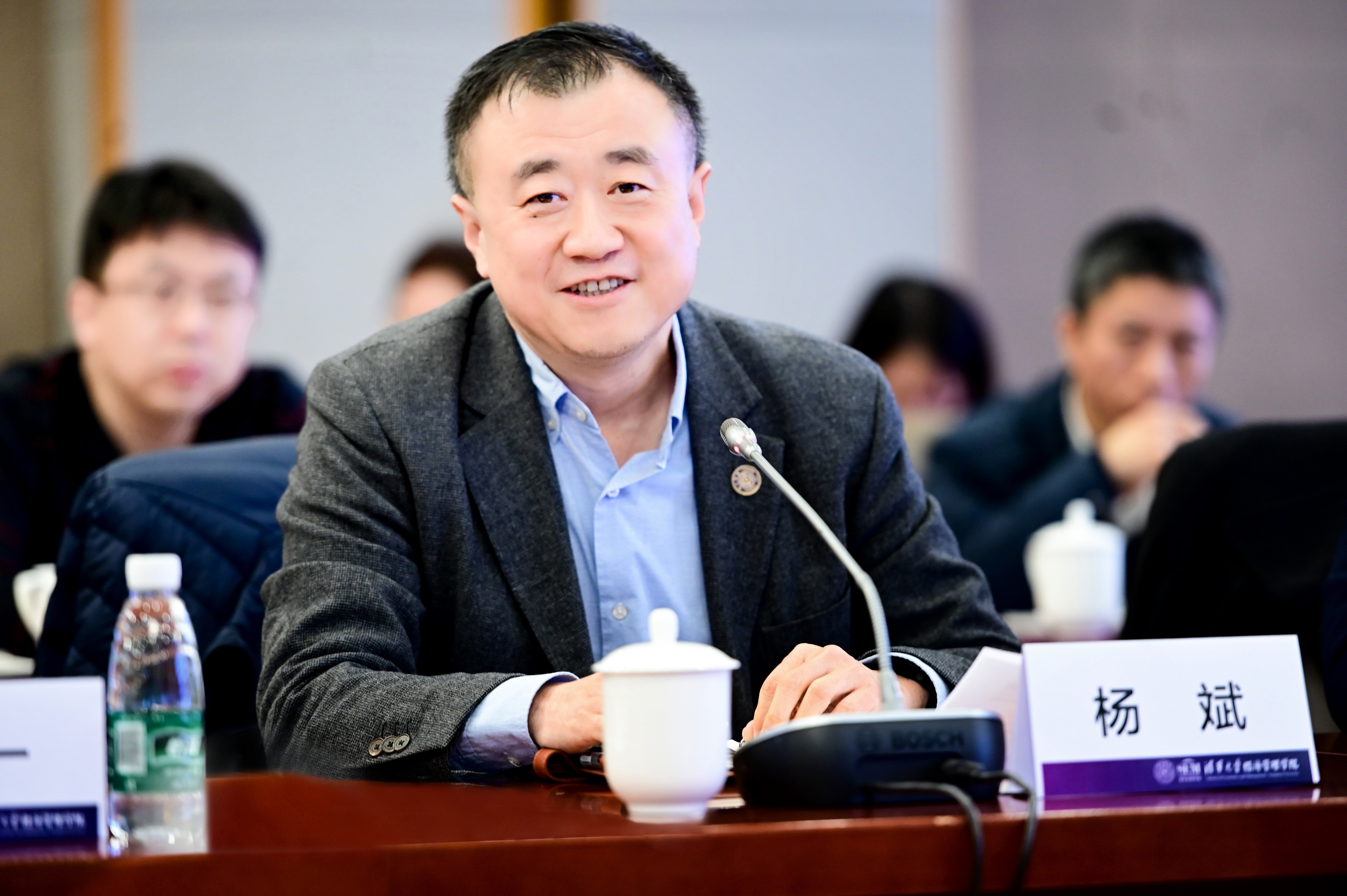 20211224-钱颖一《大学的改革》出版座谈会成功举办-黄山图片社-杨斌副董事长发言.jpg