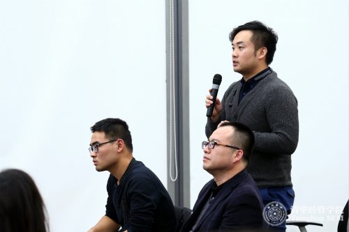 1510120390265038649.jpg 同学们踊跃提问.jpg